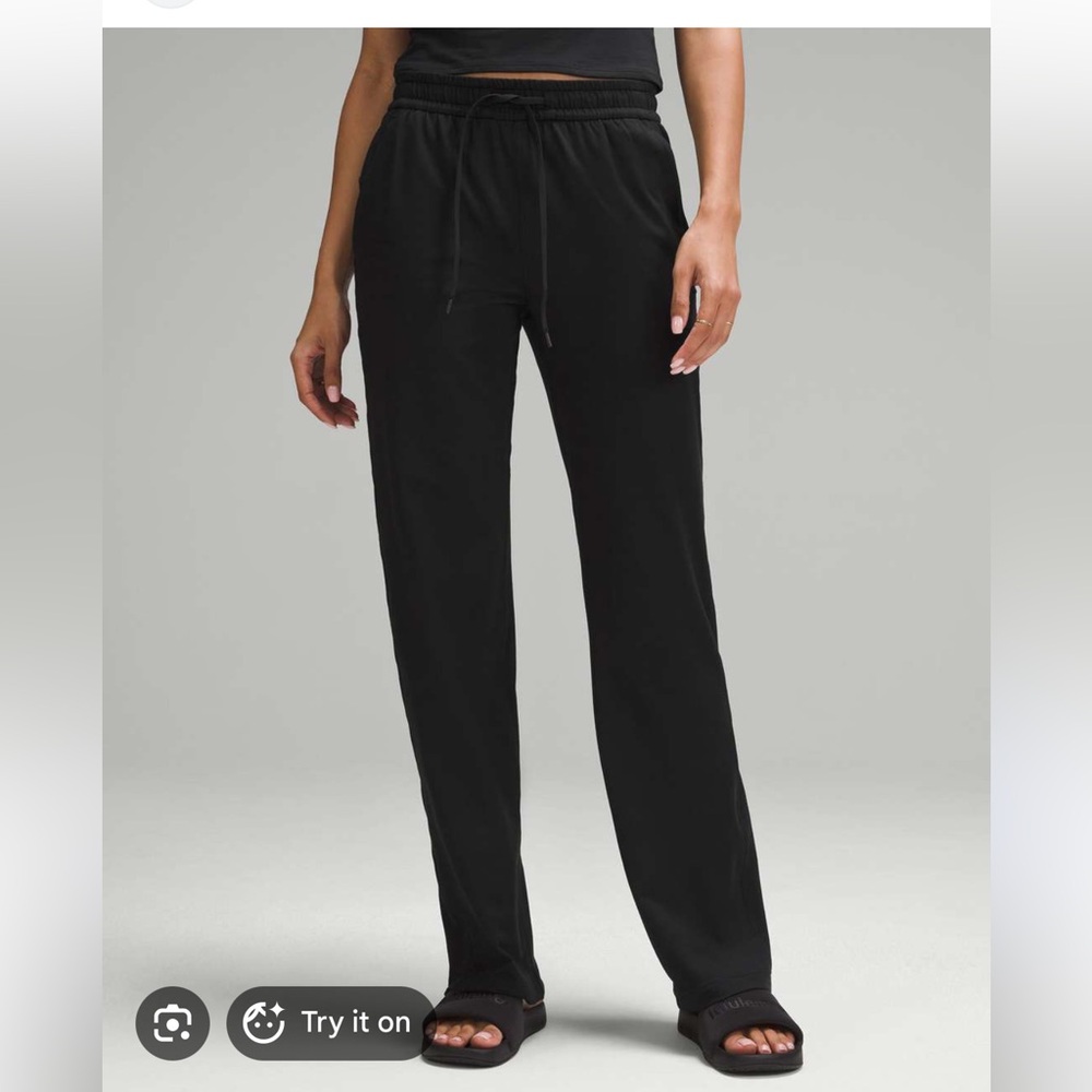 Lululemon soft jersey straight-leg mid-rise pant 8 short
